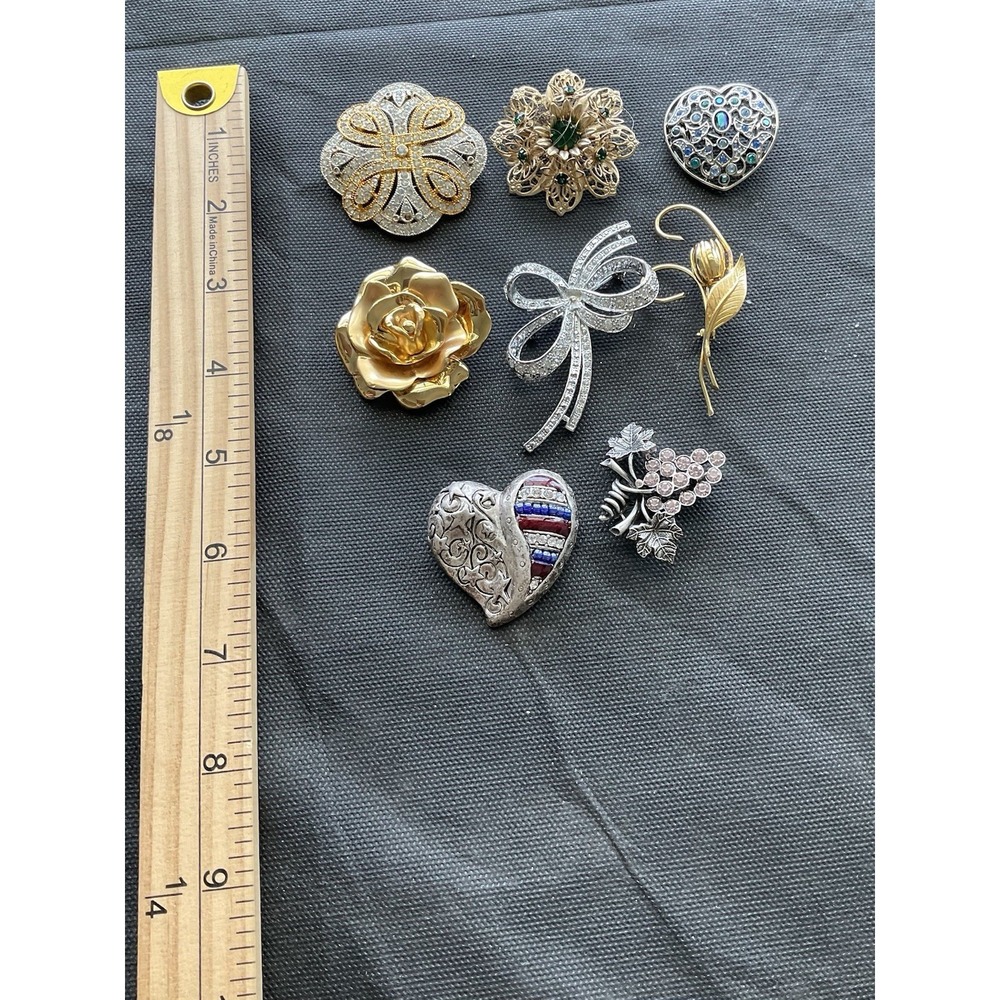 Lot Of 8 Vintage To Modern Brooch Pins Some Signed Gold & Silver Tone - Picture 6 of 9